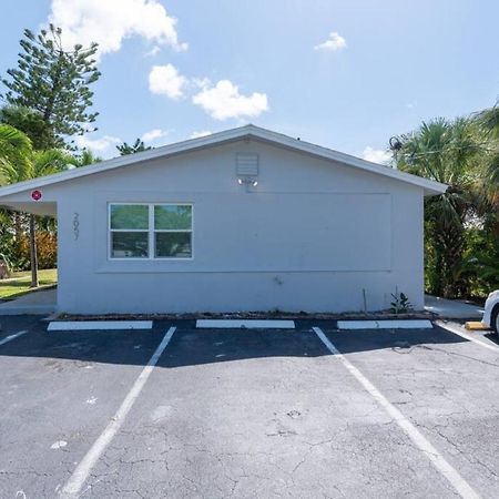 Just Off Wilton Drive Apt 2 Fort Lauderdale Bagian luar foto