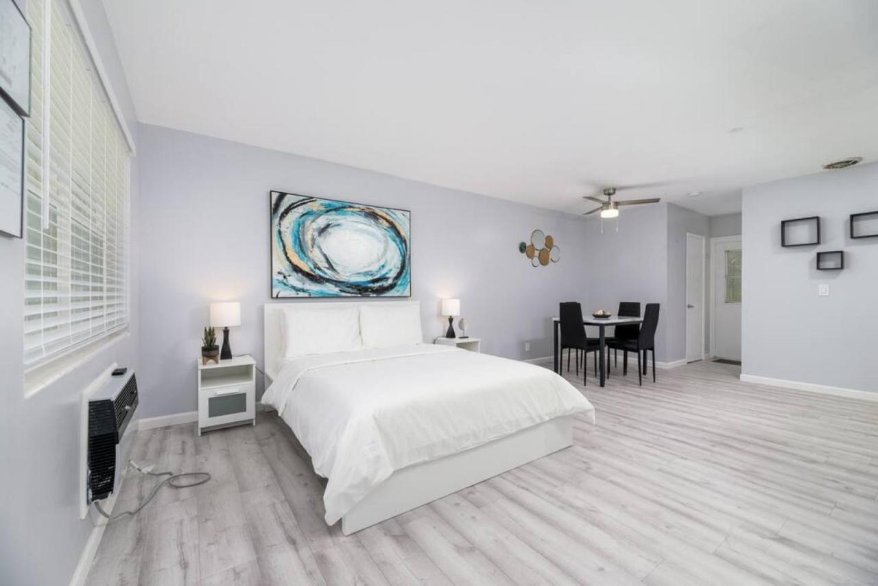 Just Off Wilton Drive Apt 2 Fort Lauderdale Bagian luar foto